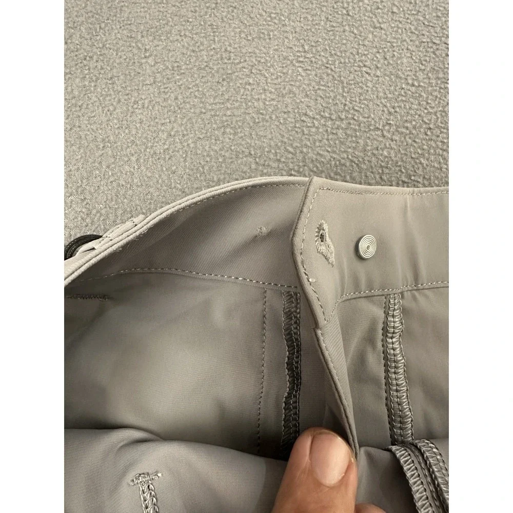 Rhône Performance Resort Shorts Men's Size 28 Smoked Pearl Gray 8